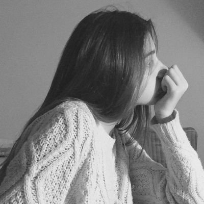 oye__fatii's profile picture. کچھ صلے اس جہاں کے لیے نہیں ہوتے🖤🥀