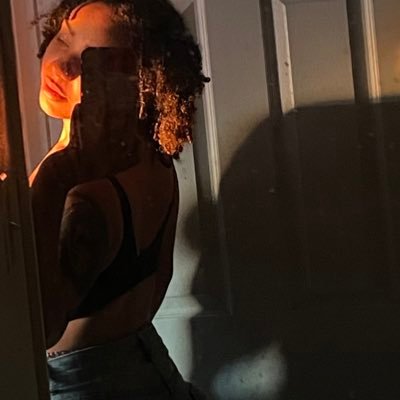 she/her | 22 | bicon (bi-icon) | i make music and things | DFW