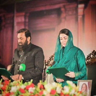 I am a huge fan of mam maryam nawaz Sharif ❤️😘my love,my inspiration,my proud one & only mam maryam nawaz Sharif ❤️ love you soo much mam😘😘