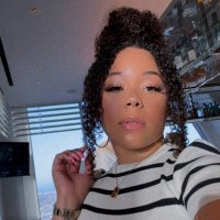 Lola π΅π· (@l0lab_) 's Twitter Profile