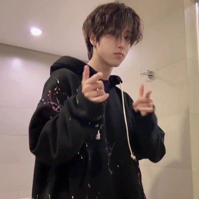 hyunstp's profile picture. ended