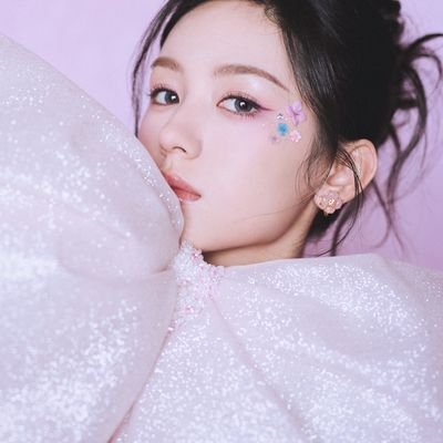 zhouyae Profile Picture