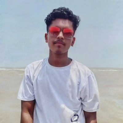 I AM HINDU🕉️
🙏Welcome to my profile 😍😍😘
😇😊Simple Boy👦🙂
 🥰😍 I love Drawing, Football⚽, 
Wish me - 27'th May🥰 
NYAN🔫😼