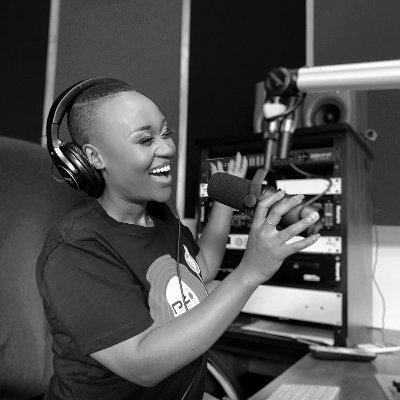 I speak For a living🎤
Radio|Voice Over Artist|MC
Founder:Born For Greatness Hub.