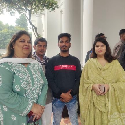 ❣️कृपा सखी के हनुमान जी की ❣️
#जिलाअध्यक्षSM Jhansi
@incindia | #Gintikaro | #BhartiBharosha | #PahliNaukriPakki | #KissanMSPGuarantee | #1LakhMahalakshmi |