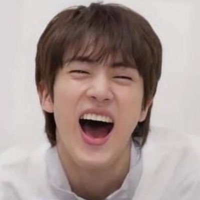 Jin君🐹の声も、顔も、そしてハート💜も全部大好き💕バンタン全員好き💞な孫ちゃん7人の 超超超大人armyの私ですが、仲良くしてくれると嬉しいです🥳