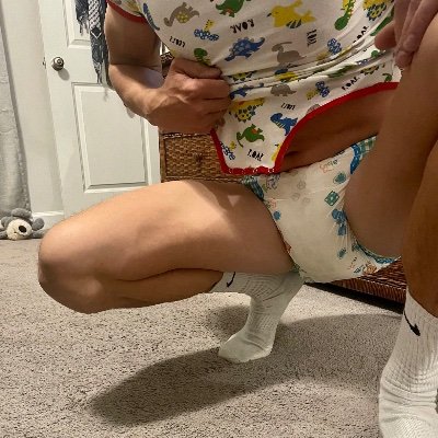 18+ NSFW•27 year old ABDL in Atlanta, GA. DMs are open!             P.S.  I will not respond to fake mommys demanding for a deposit via dms