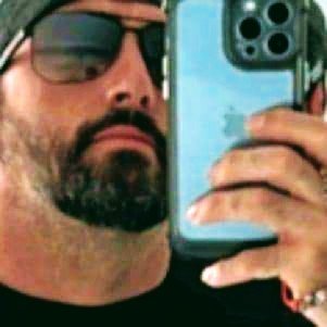CesarHadi37485's profile picture. 