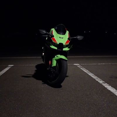 @hirai980122のサブ
ZX-10R＆Ninja250乗ってる
スマホなくして本垢＆LINEにログインできない