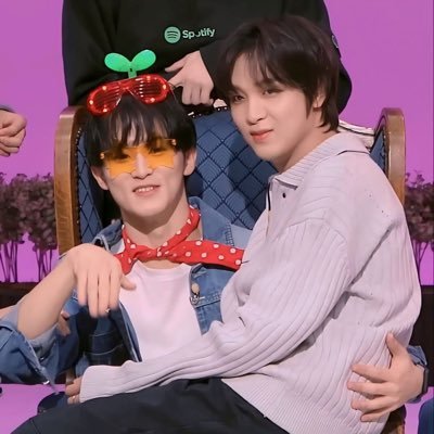this account support all nct units 💚 talking loud about #MARKHYUCK 🐯🐻 #WINWIN 🐥 and #RIKU 🐿️♡