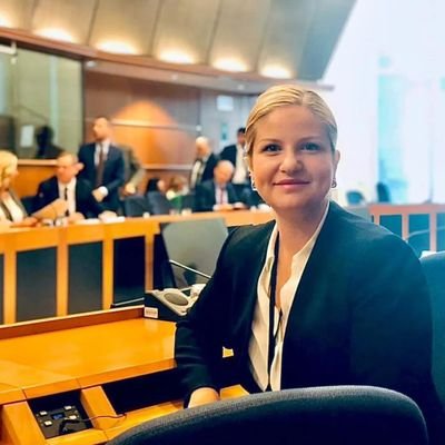 mariana171890's profile picture. Um investidor em criptomoeda