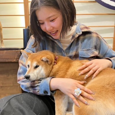 動画編集CAMP_2024年3月受講┊副業勢です✌🏻┊サムネ・バナー・チャンネルデザイン・ヘッダーなど作ってます🎨