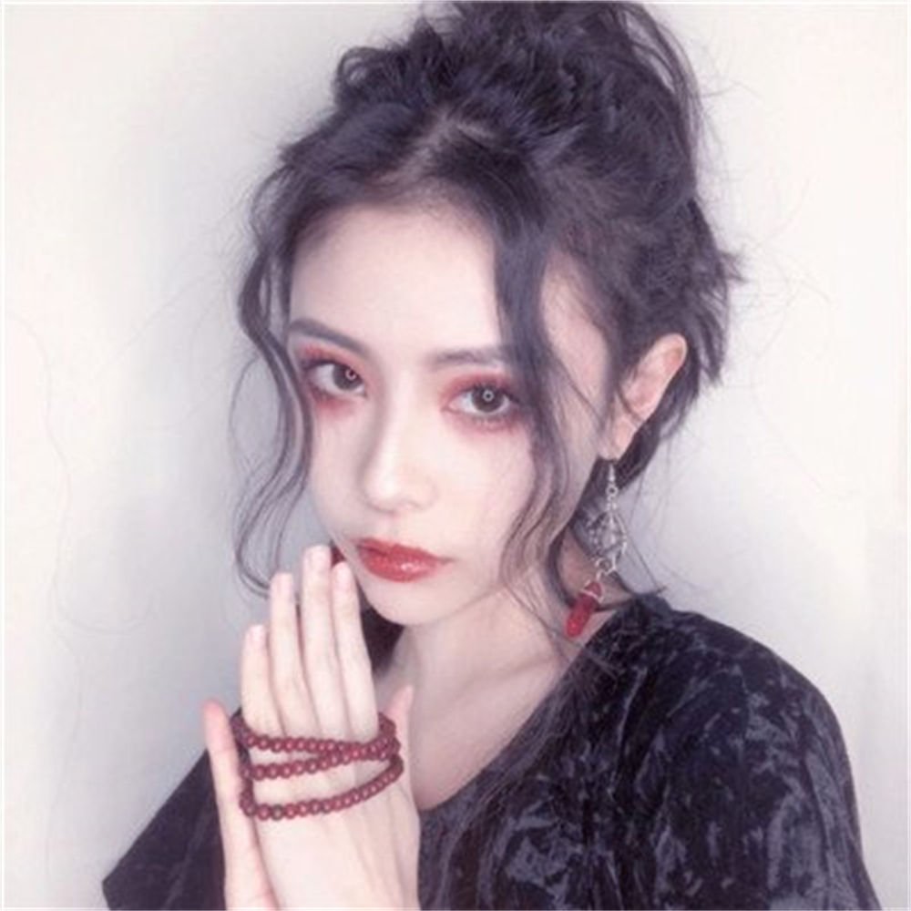 LaurieColb42659's profile picture. 这是姐姐小号，大号是这个@RaguelT91856，可以去关注一下