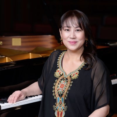 mimikirako's profile picture. 桐朋学園大学卒業→桐朋学園アンサンブルディプロマ修了 ピアノ弾きです。鳥が好き🦜                                                      https://t.co/6GzDIvGzNx