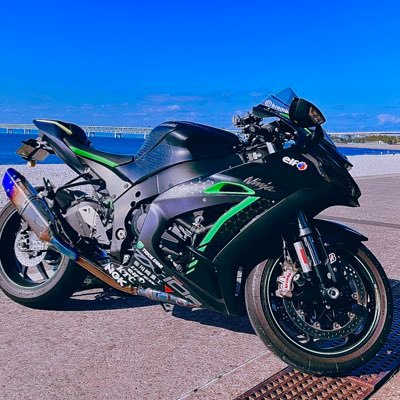 ❤️やる事やり切ったZX-10R SE❤️／LINEオープンチャット『Kansai Bikers Meeting』管理人／バイカー交流スポット『KBM Bikers SPOT』 運営者／バイク女子プロデュース(DMください)⏬実はTikTokがメイン⏬