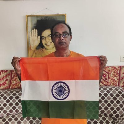 a Sathya sai devotee ... an ardent MGR fan 🇮🇳 Jaihind 🙏