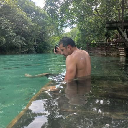 El mejor hombre no es aquel que menos veces cae sino el que mas se levanta.
Cerrista enfermo y apasionado 🏟🌪💙❤💙
🇵🇾
insta https://t.co/j1nmDAPCfy