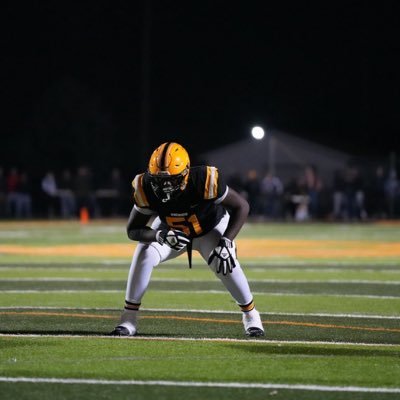 OL C/O 2026’ 6’4 275 3.2 GPA COACHABLE St laurence football Chicago Jwilliams26@stlaurence.com 312-371-8523