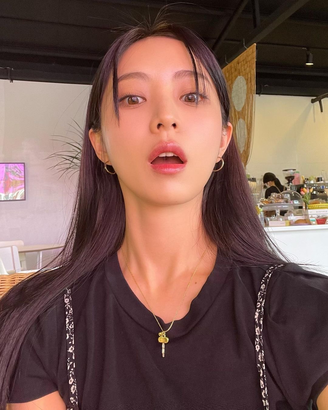NpUzwnkPkR8D9's profile picture. 