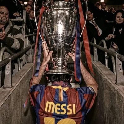 Latino 🌎🪗, aficionado del @fcbarcelona 💙❤️🐱 Jugué fútbol, pero no era para mí 🤐 me conformé con verlo por 📺⚽