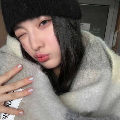 LCYYY12325's profile picture. 