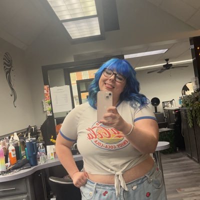 ✨she/her • 24 • achievement hunter stan and a Michael’s Masher • breeannanora on twitch ✨