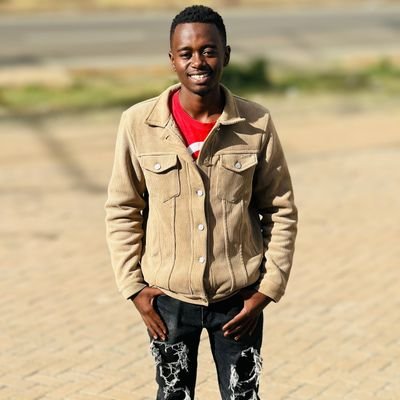 IDnganga's profile picture. Full-stack developer | Junior developer| Python| React |