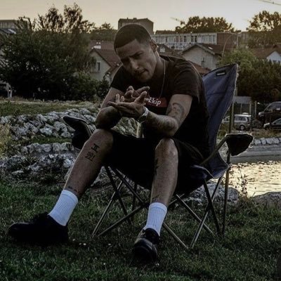 BeezyOncle's profile picture. 