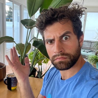 I like science. 🧬 Exploring my inner and outside world with curiosity.