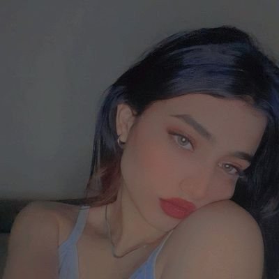 lmelivl's profile picture. سعی میکنم دور نشم