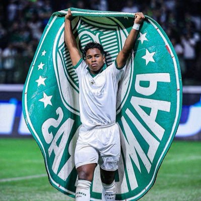 Corneteiro, mas nem tanto. ABELIZADO SIM! Inclusive, proibido falar mal de Abel Ferreira, o maior treinador da SEP, neste perfil!