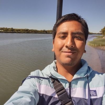 Licenciado en Comunicación UNLP. @mundosportextra en AM 570.