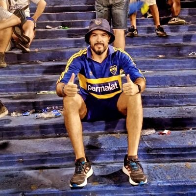 Tener poder es que te quieran
ššš
ā Libra
PapĆ” x 3 ššš
Negro y de BOCA