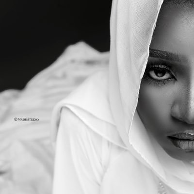 _themiracleina's profile picture. VISUAL DESIGNER .Branding .Social Media Designs .Photography .Lifestyle