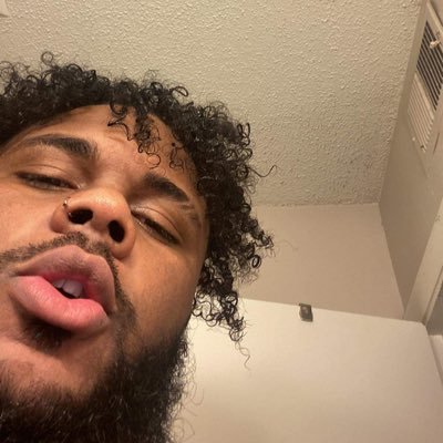 stoned_brujo Profile Picture