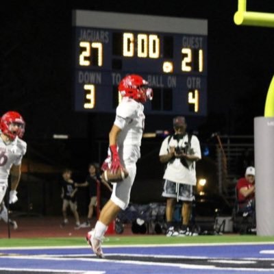 Slot WR - Student Athlete - 3.5 gpa - Arbor View HS - 5’10 165 - shuttle time 4.2 - 40 yd 4.6 - 36 inch vertical - C/O 2027 #agtg ✝️