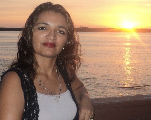 LianeAtaliba's profile picture. Pedagoga e esp. em Ed. Inclusiva.
Acredito na Educação e na bondade dos homens.
“Que a força do medo que tenho
Não me impeça de ver o que anseio.”