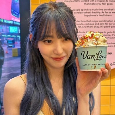 kurochaez's profile picture. 0617.WOODZ