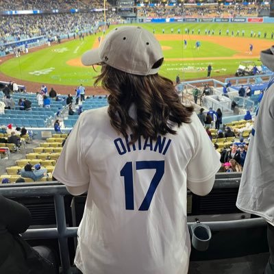 LA Dodgers💙🤍 BTS stan💜