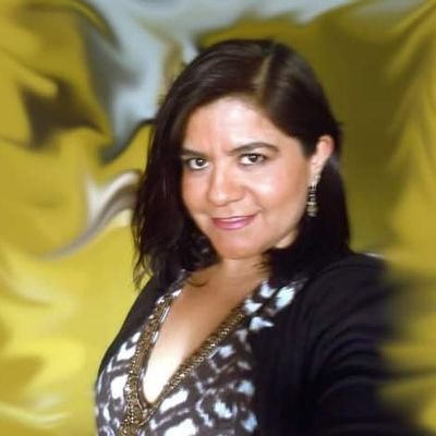 Diseño -Foto -Profesora -Propuesta Textil -Cinéfila -Viajera -Bicicletera 🚲 -Rockera -Buena onda pues