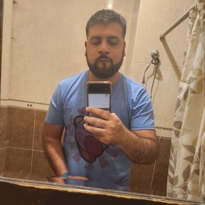 Solo mayores de edad.
Soy de Mty.
Me gustan los videojuegos, películas de terror, los juegos de mesa, etc.