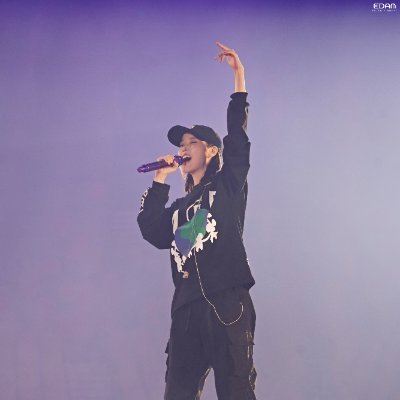 nninqlS27's profile picture. ⚡: @yuyubears 🧡
😻: 🖤🤍