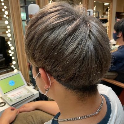 ura_mutsu's profile picture. 🍎県 M市 25歳 🙎‍♂️色々アカウント 友達くださいな