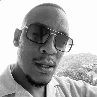 LenzaMolenz_'s profile picture. Never The Less Keep On Keeping On!🇿🇦