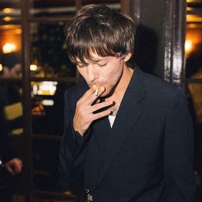 tomlinso_ingrit's profile picture. I met louis, the best of life