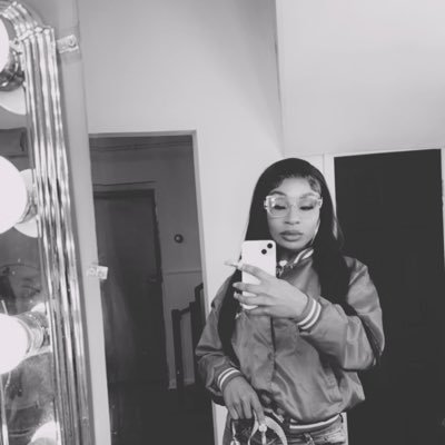 Im an ♒️♒️♒️ . I Dont Understand The # 2 🤷🏽♀️ . 5’4 Thick Mama❤️🔥 Content Creator / Ass Shaker😈 SC: @Synthedolphin #THEGOAT‼️