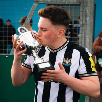 Presenter @NewcastleFansTV. Formerly Local TV and GiveMeSport. Views my own.⚫️⚪️