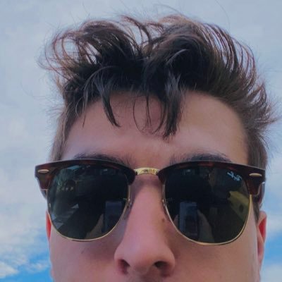 itskingaustin's profile picture. 25 ✿ (he/him)