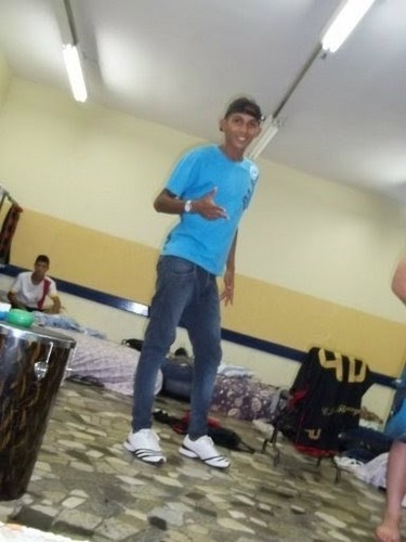 oq importa hé amizade,fé e Deus na sua vida''