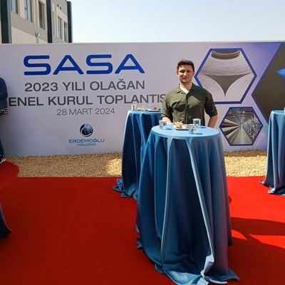 EmreCER80188022's profile picture. Cesaret gösteren ve tehlikeye atılan kazanır. Korkak kalp daima mağluptur.